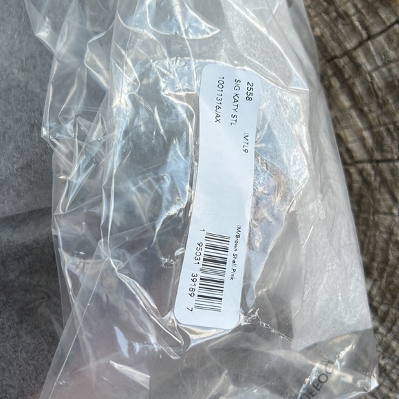 NEW Coach Katy Satchel in Signature Canvas & Shell Pink - Picture 5 of 9